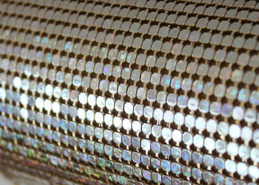 4 มม สีทอง อลูมิเนียม Sequin Mesh โลหะสําหรับตกแต่งโรงแรม