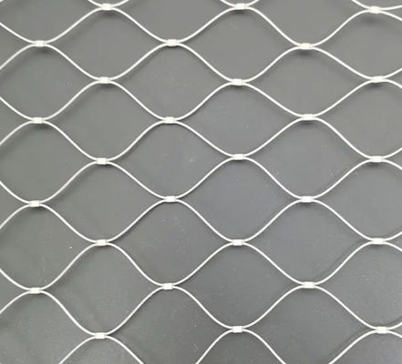 สถาปัตยกรรมยืดหยุ่น 2' X 2' SS304 สายใย Mesh สําหรับความปลอดภัย
