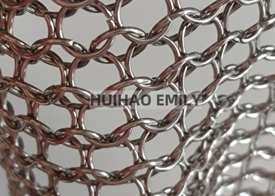 0.8x7mm ประเภทโลหะที่เชื่อมแหวนม่าน Mesh สําหรับตกแต่งภายใน