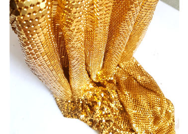 4 มม สีทอง อลูมิเนียม Sequin Mesh โลหะสําหรับตกแต่งโรงแรม
