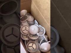 คลิปฉนวนสแตนเลสสตีล 38 มม. พร้อมโพลีแคปสีขาว ใช้ยึดหมุดเชื่อม CD